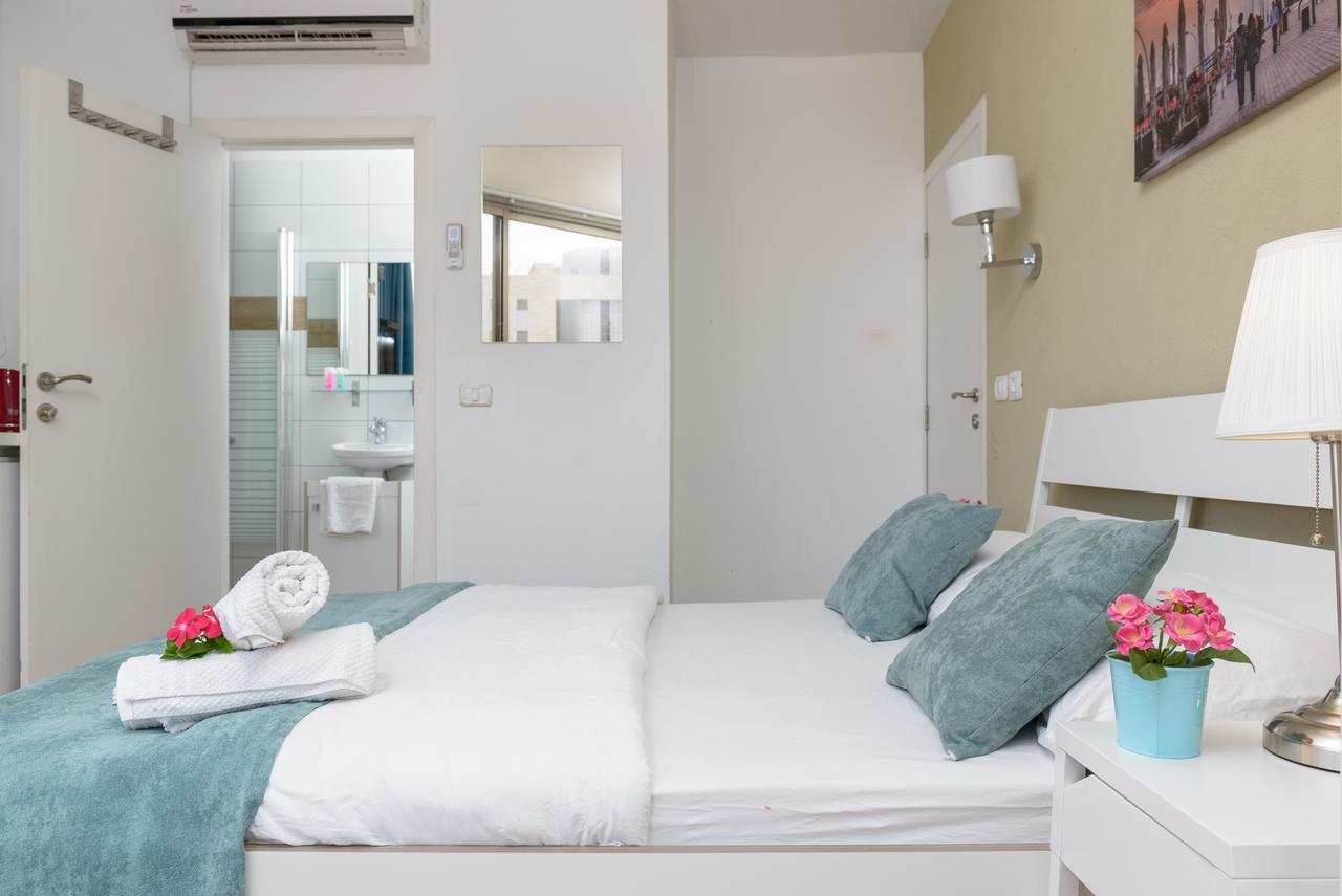 Studio & Apartments On The Beach By Aspentlv Τελ Αβίβ Εξωτερικό φωτογραφία