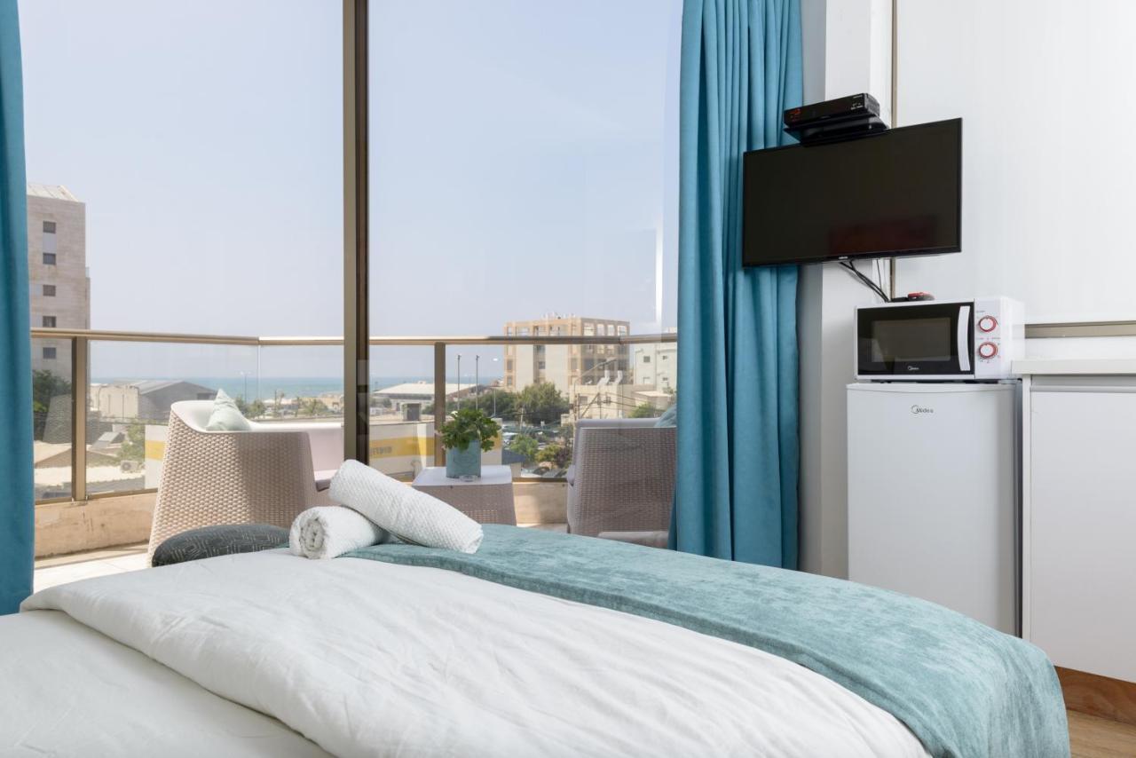 Studio & Apartments On The Beach By Aspentlv Τελ Αβίβ Εξωτερικό φωτογραφία