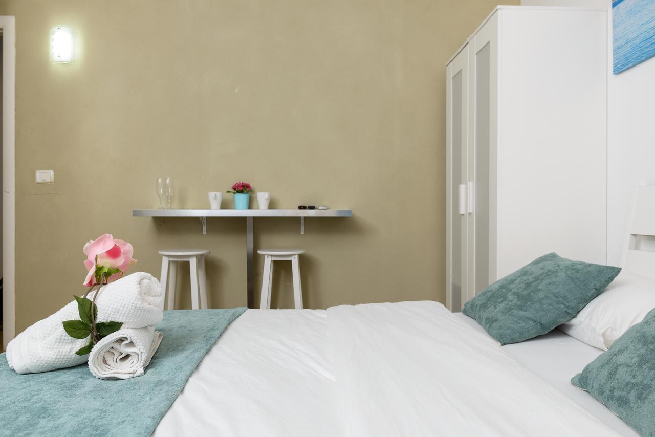 Studio & Apartments On The Beach By Aspentlv Τελ Αβίβ Εξωτερικό φωτογραφία