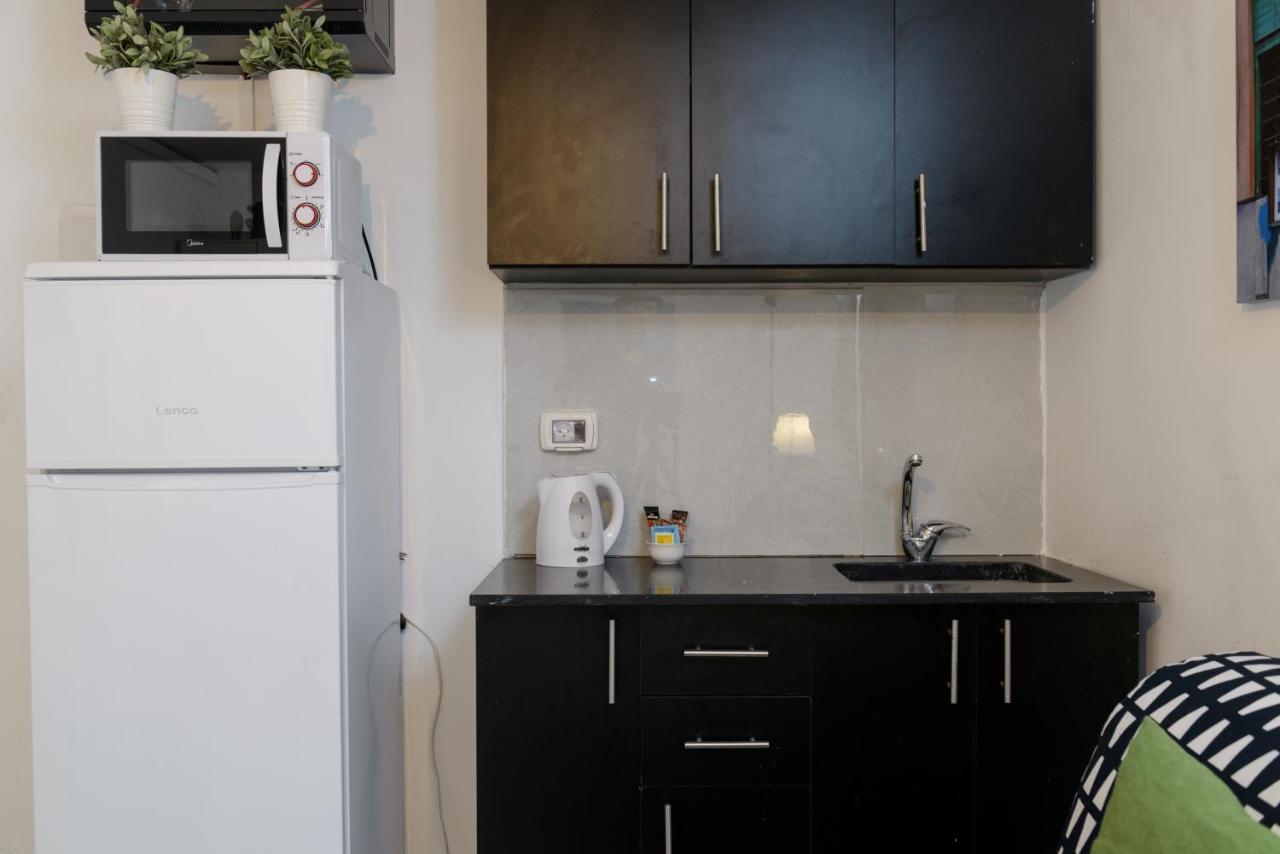Studio & Apartments On The Beach By Aspentlv Τελ Αβίβ Εξωτερικό φωτογραφία