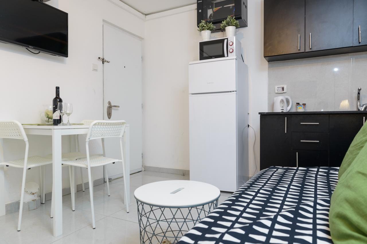 Studio & Apartments On The Beach By Aspentlv Τελ Αβίβ Εξωτερικό φωτογραφία