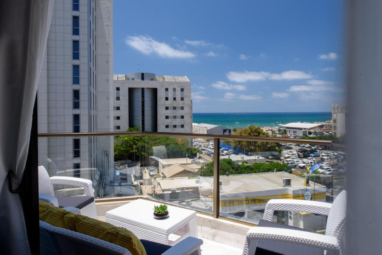 Studio & Apartments On The Beach By Aspentlv Τελ Αβίβ Εξωτερικό φωτογραφία