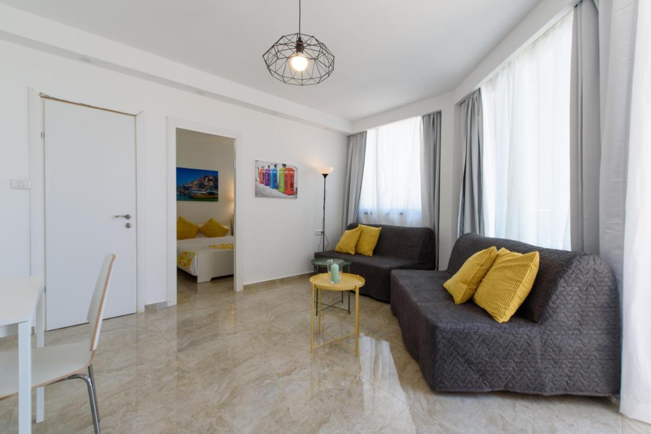 Studio & Apartments On The Beach By Aspentlv Τελ Αβίβ Εξωτερικό φωτογραφία